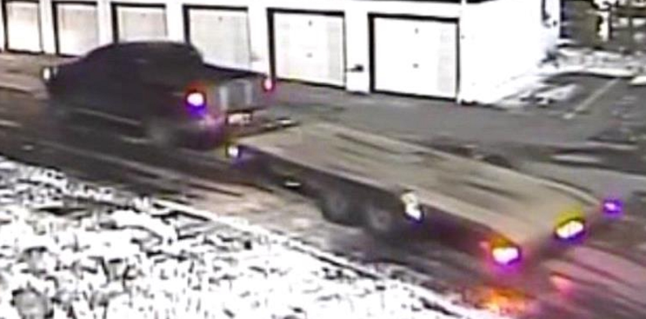 suspect truck to ID 2jpg
